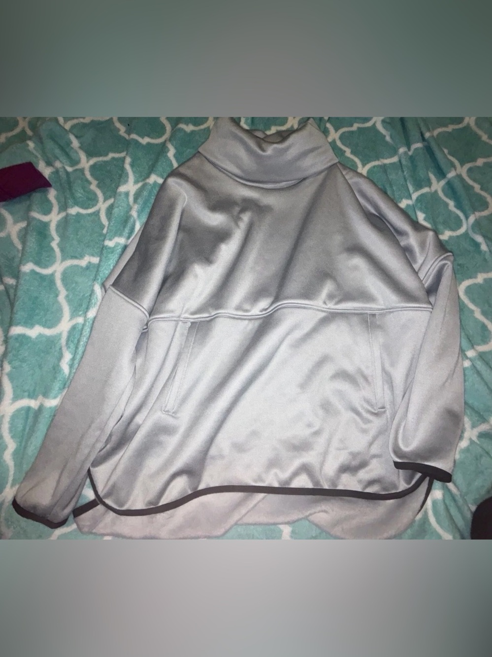 Soft! North Face Silver Gray  Poncho Oversize Pullover Sweatshirt Size M-L Mediu